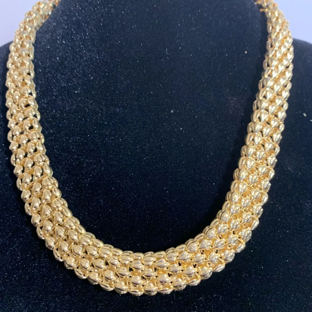 Vintage 1980’s Gold Tone Mesh Choker and Bracelet - Picture 2 of 5